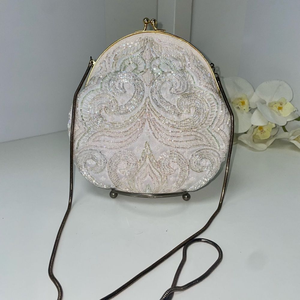 Elegant White Beaded Women's Purse
